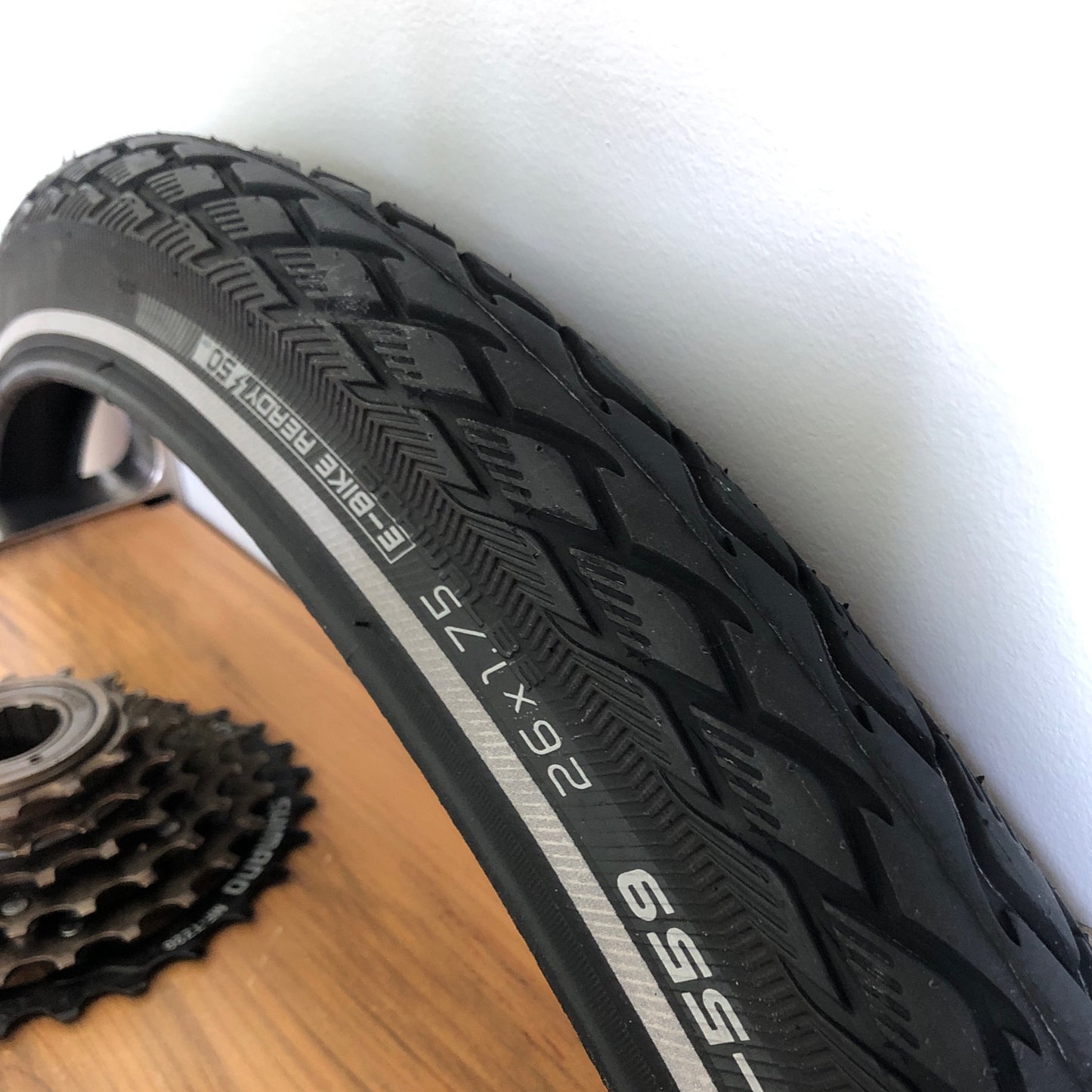 559-Schwalbe Marathon 26 x 1.75 (47-559) with GreenGuard | Black-Reflex | Addix