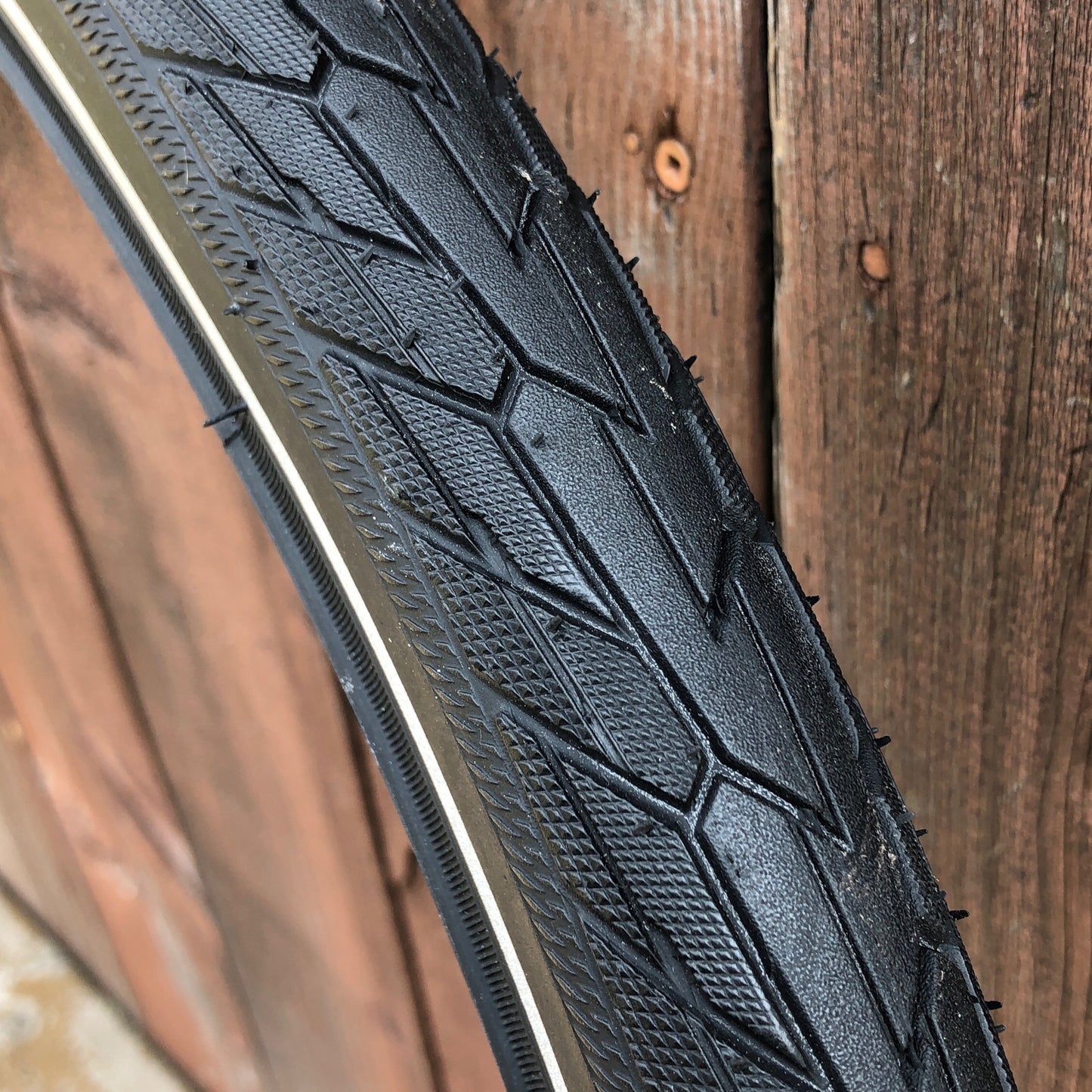 584-Schwalbe Road Cruiser (44-584) Black Wall Tire (H484)