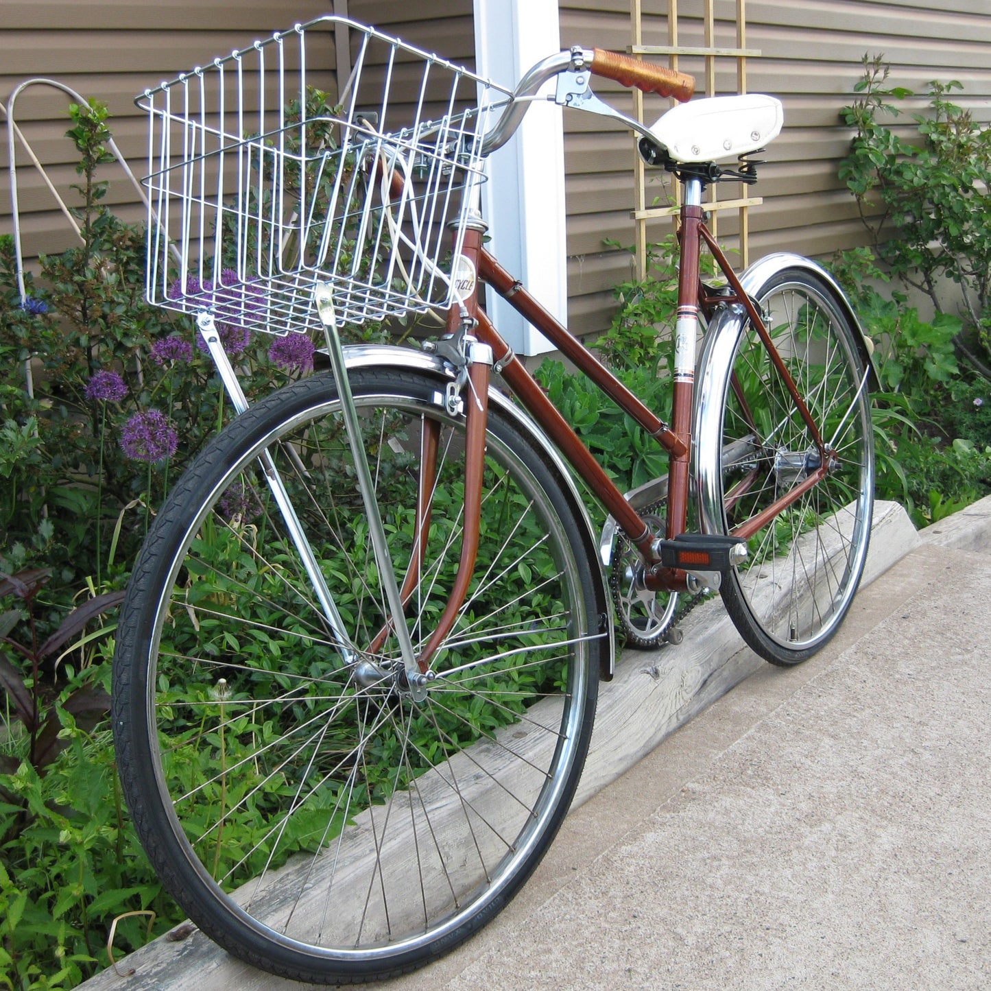WALD #135 Front Basket in Chrome
