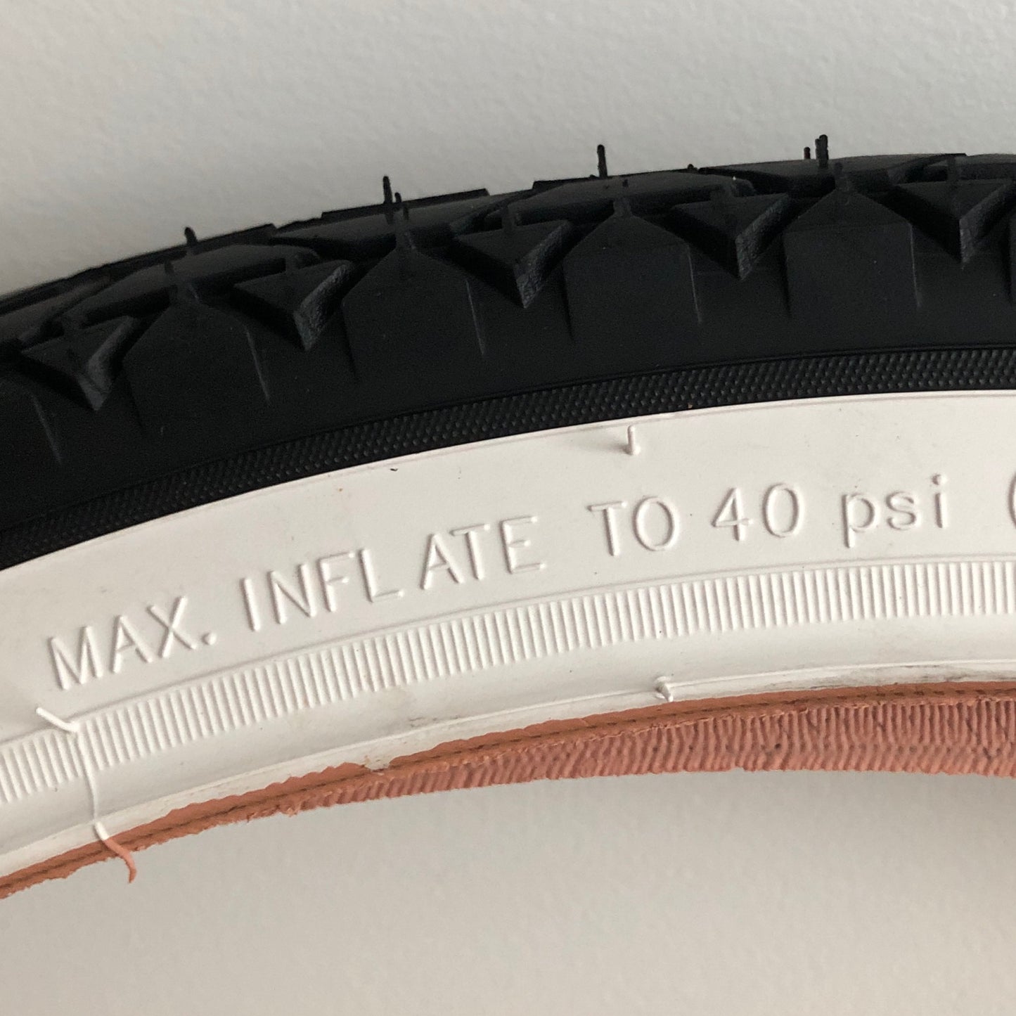 559-ChaoYang - (57-559) 26 x 2.2125") WHITE Wall Tire