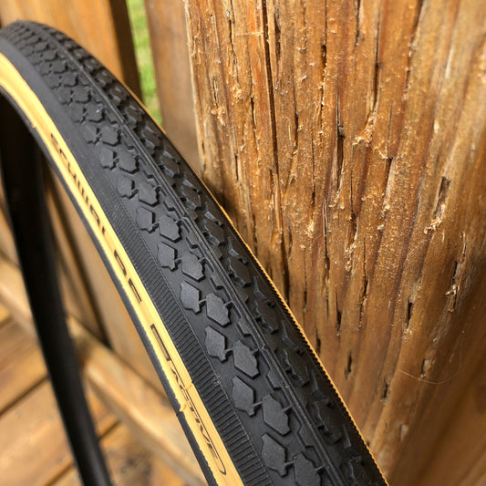 630-Schwalbe 27 x 1 1/4 (28/32-630) H159 Gum Wall Tire with K-Guard