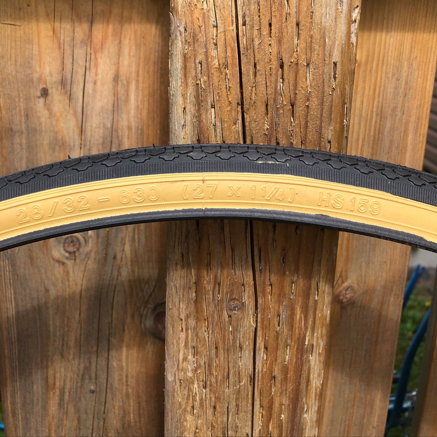 630-Schwalbe (H159) 27 x 1 1/4 (28/32-630) Gum Wall Tire with K-Guard