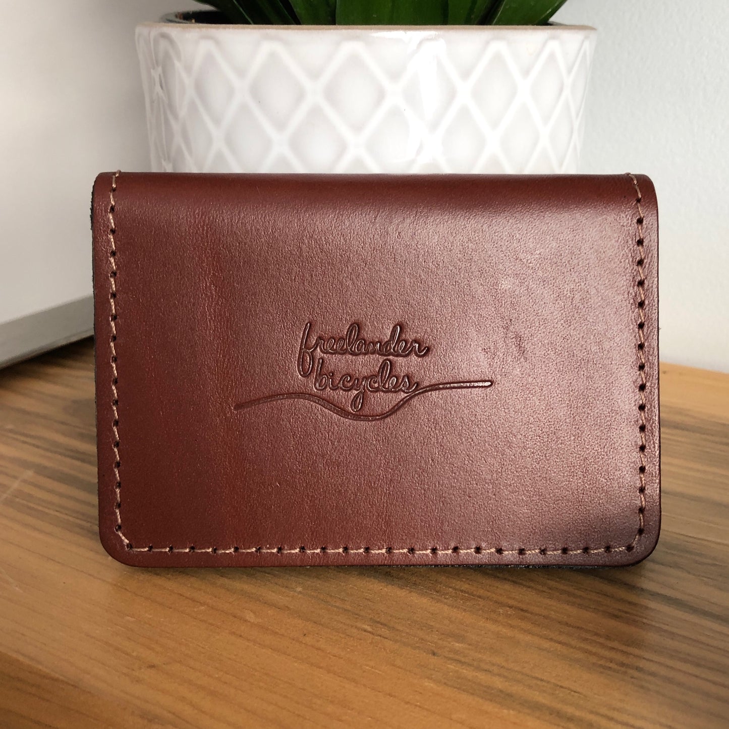 Wallet: Just the Essentials: Brown