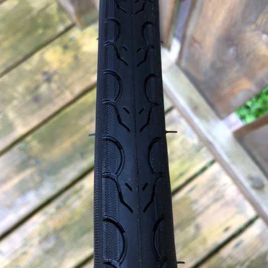 622-Kenda "Kwest" with K-Shield 700 x 28 (28-622) Tire