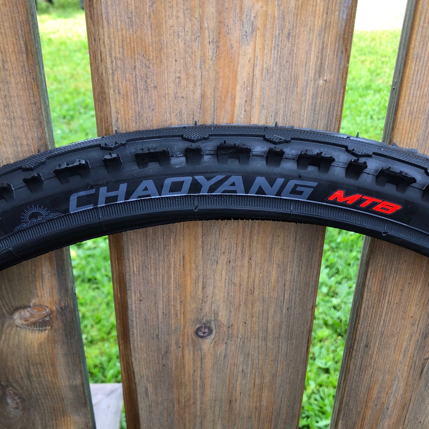 559-CYT City (H-566) 26 x1.75 (47-559) Black Wall Tire