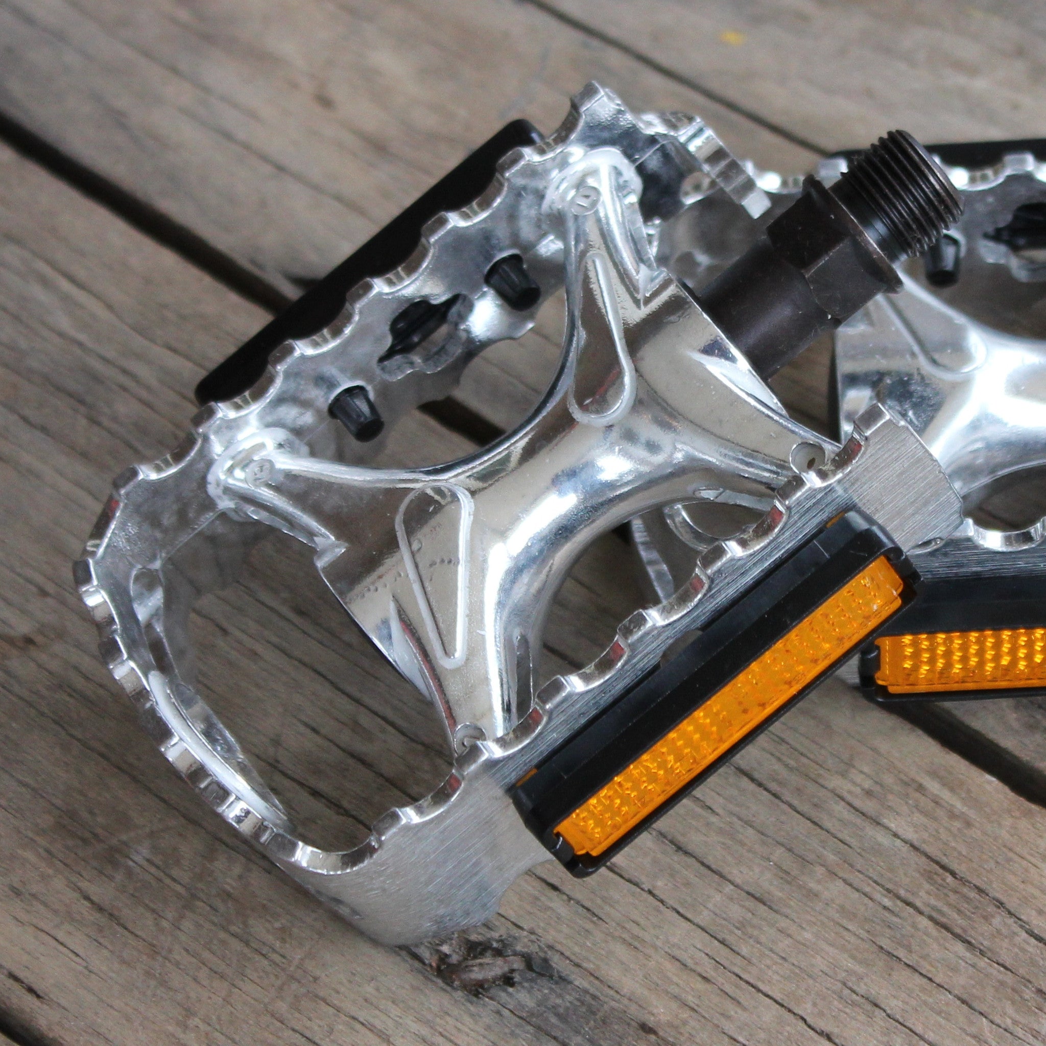 Wellgo-Pédale de vélo de montagne en alliage d'aluminium CNC, roulements, broche en acier au bore, pièces de pédale de vélo VTT, 9/16 po  18