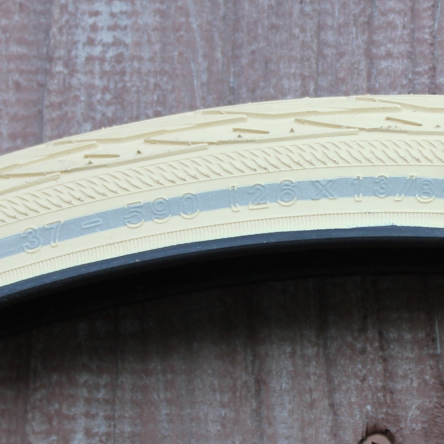622-Schwalbe Delta Cruiser CREAM 700x35c (37-622) 28 x 1.40