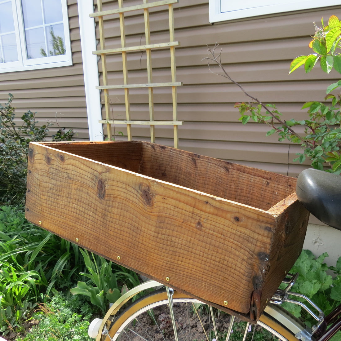 Of Bicycle Crates, Boxes & Trunks (Part I)