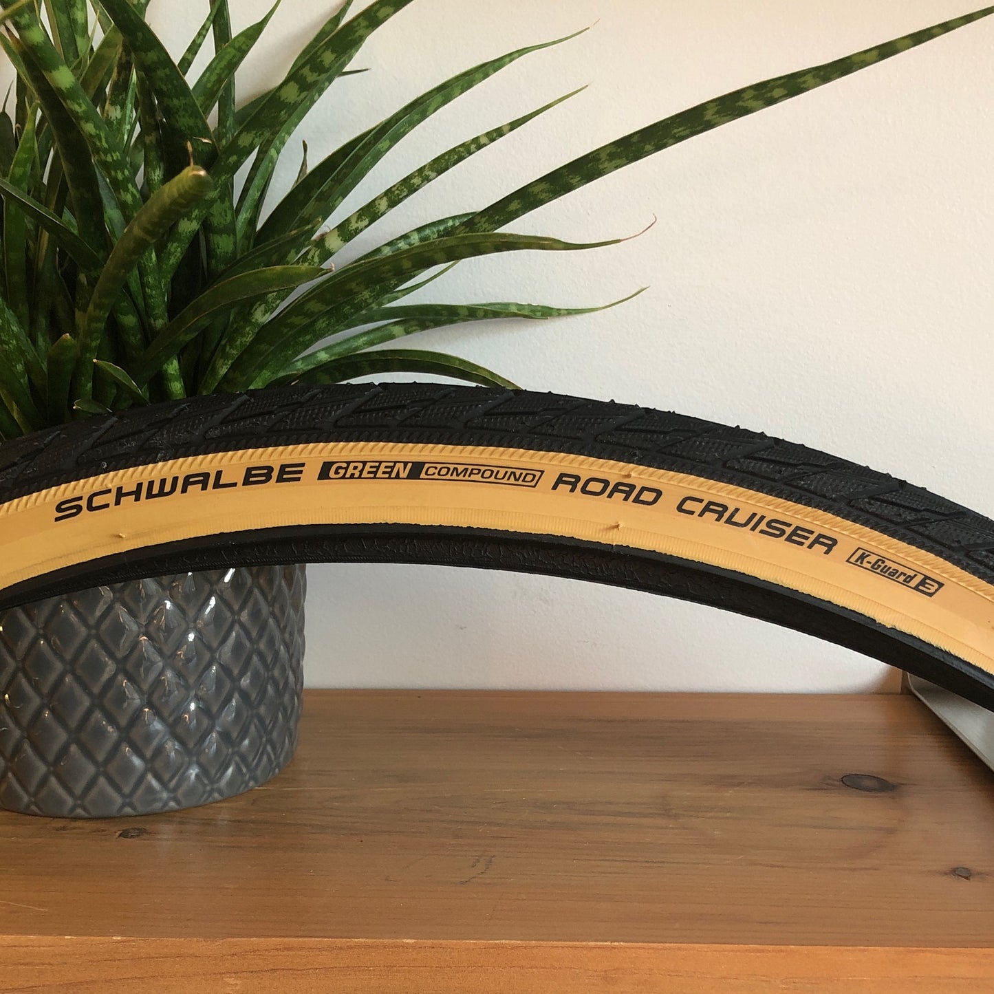 630-Schwalbe 27 x 1 1/4 (28/32-630) HS484 Road Cruiser Gum Wall Tire with K-Guard (with Green Compound)