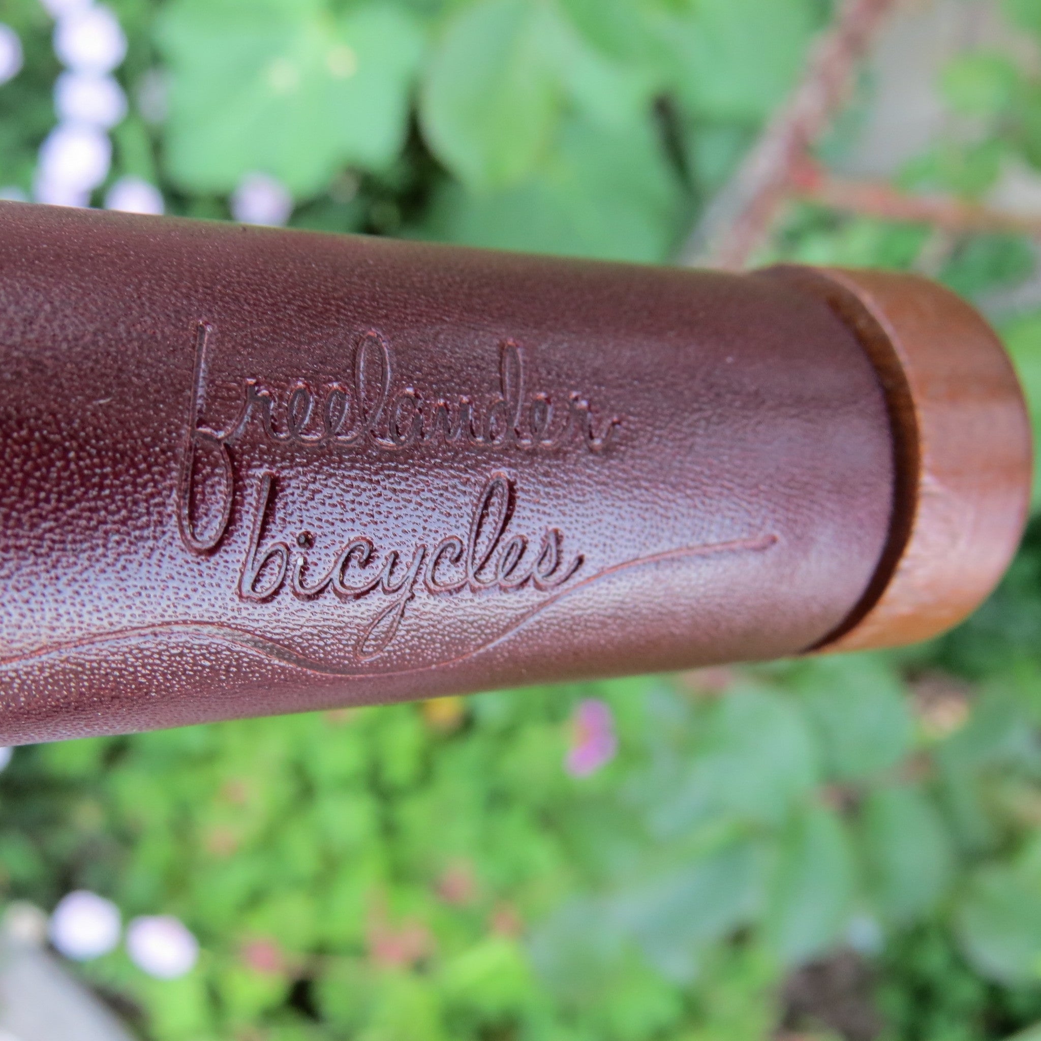 FreeLander Leather Handlebar Grips Burgundy