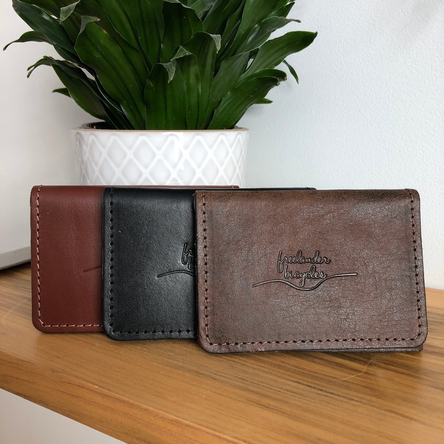 Wallet: Just the Essentials: Brown