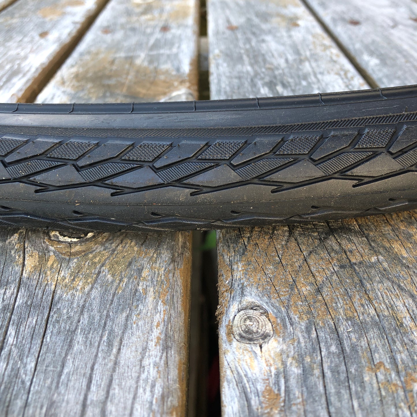 622-CYT H-480 700c (32-622) "Trekking" Black Wall Tire